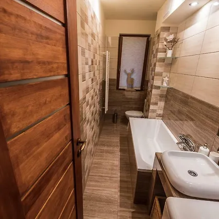 Enzo Apartman * Eger