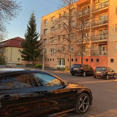 公寓 Enzo Apartman